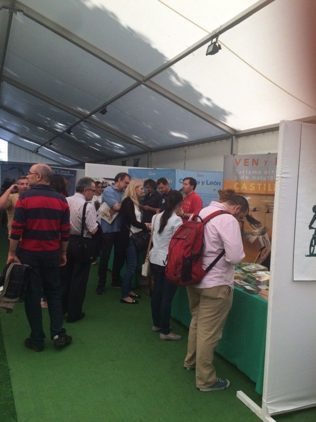 Colectivo Azálvaro promociona la Reserva de la Biosfera en la feria MADbird